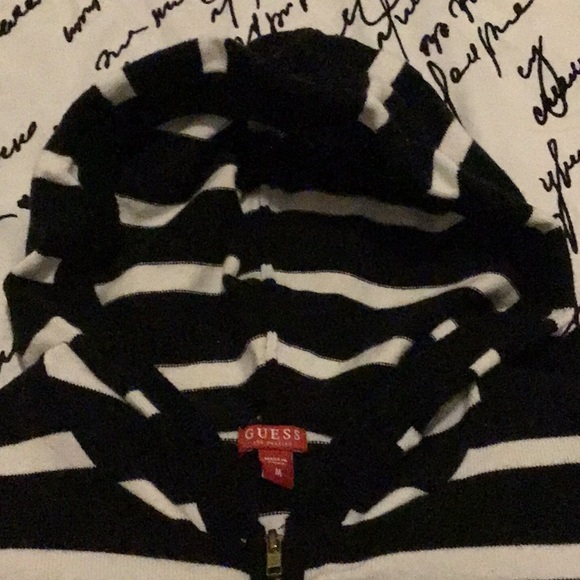 Ladies Guess Sweater - Picture 2 of 8